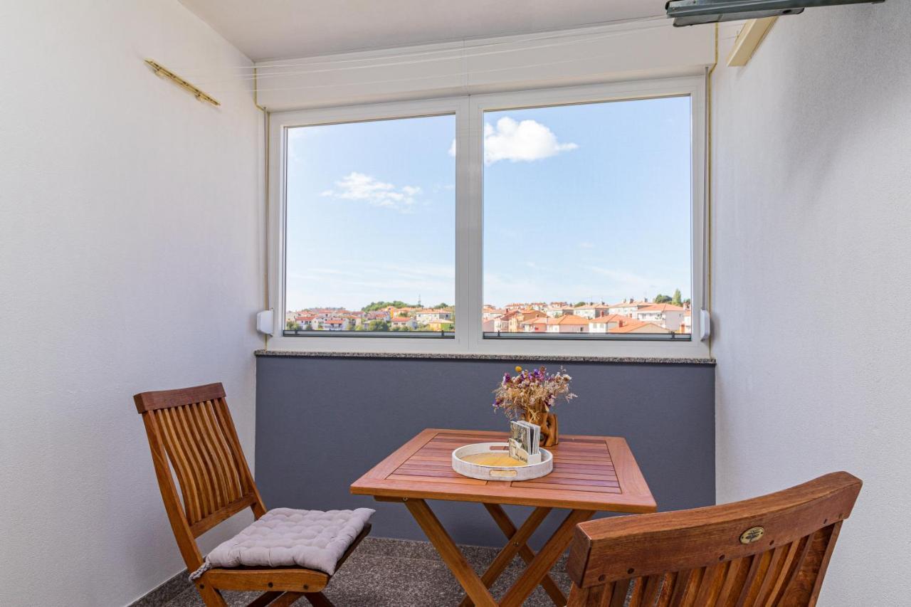 Lovely Apartment Near Centar Pula Buitenkant foto